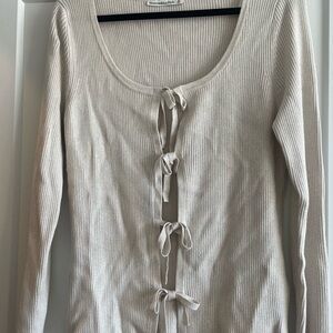 Abercrombie & Fitch Cream Ribbed Cardigan with Bow Accents